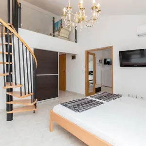  Appartement & Hegic Croatie
